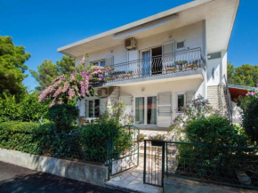 Apartment Mira